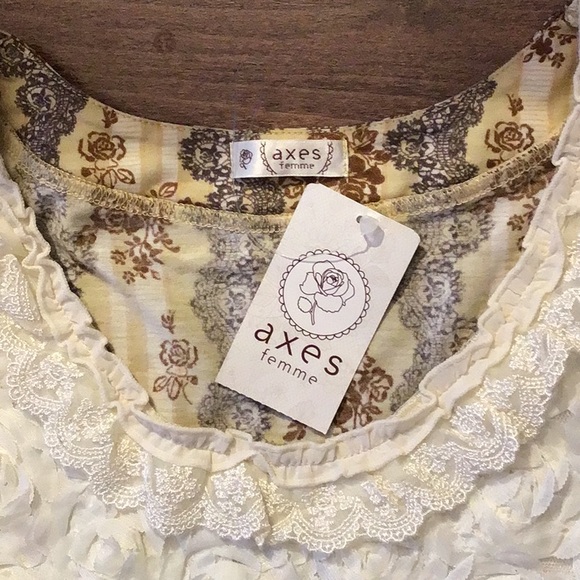 Axes Femme handkerchief hem top with embellished bodice - Picture 4 of 8